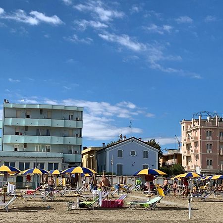 רימיני Hotel Acquamarina Viserba מראה חיצוני תמונה
