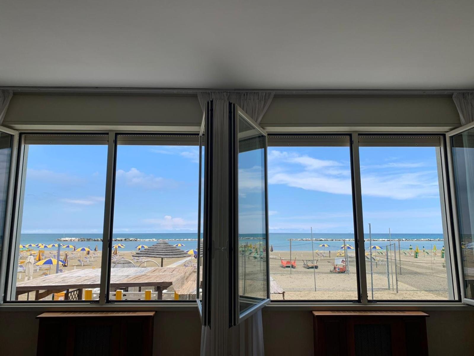 רימיני Hotel Acquamarina Viserba מראה חיצוני תמונה