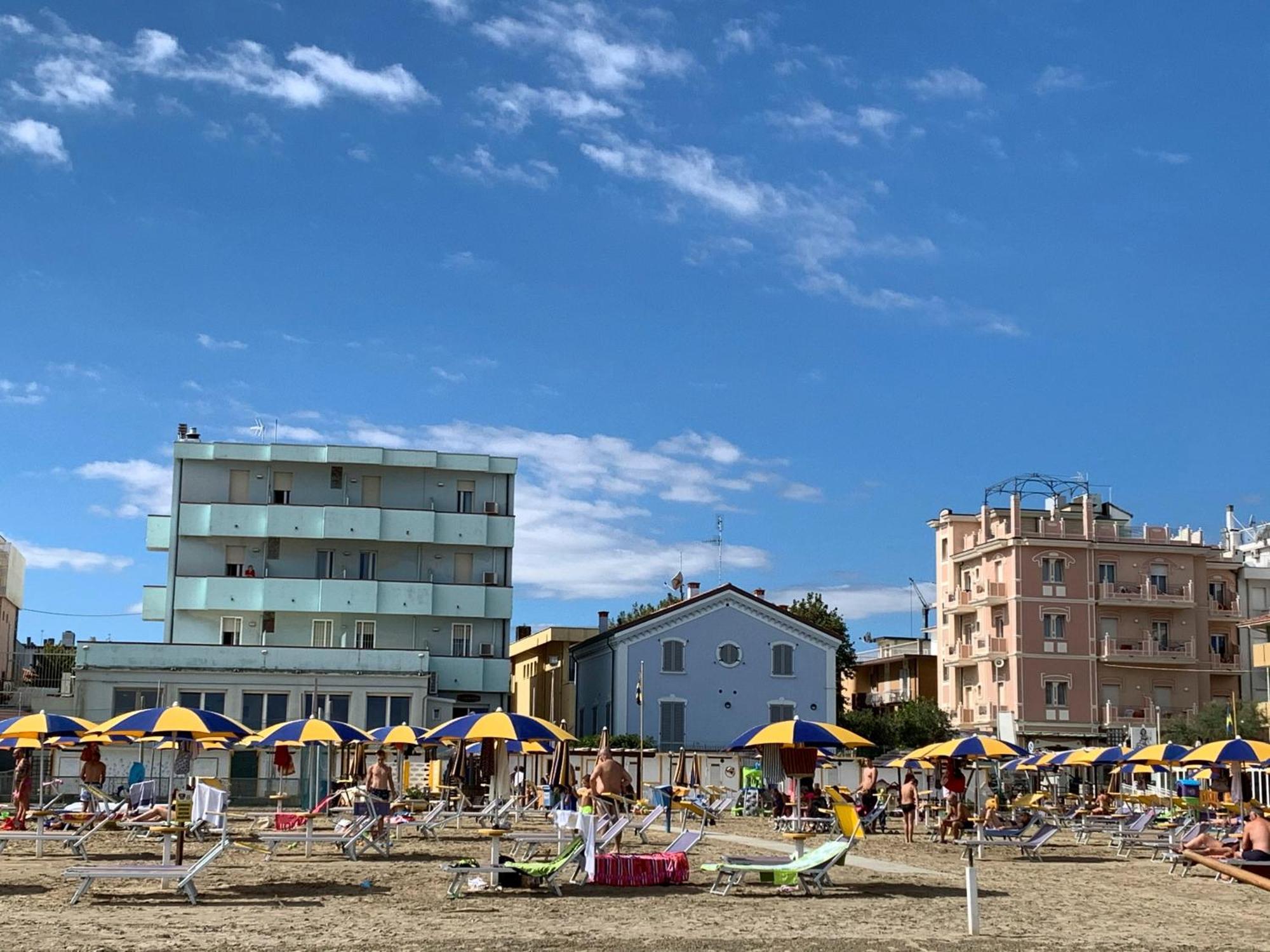רימיני Hotel Acquamarina Viserba מראה חיצוני תמונה