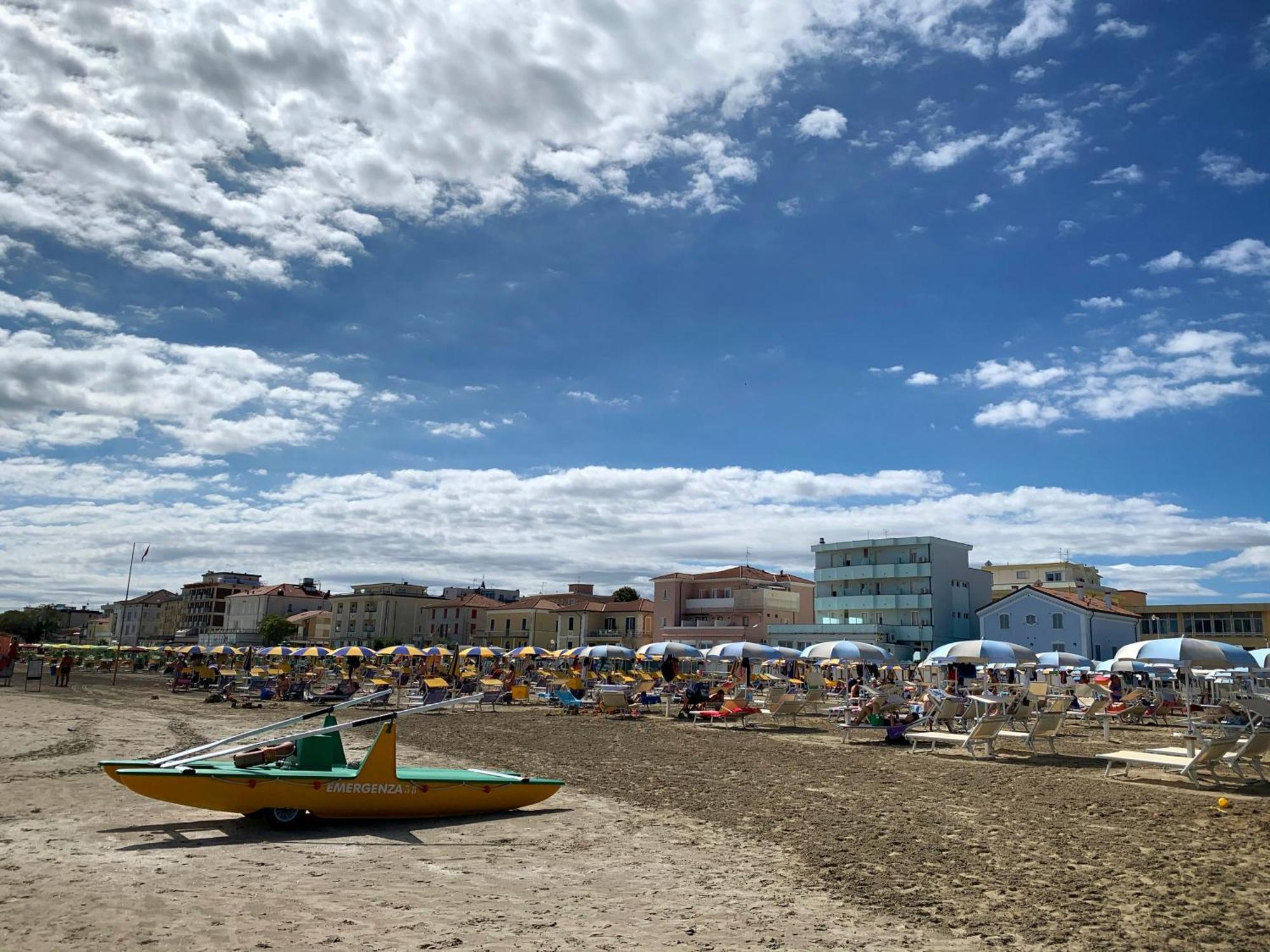 רימיני Hotel Acquamarina Viserba מראה חיצוני תמונה