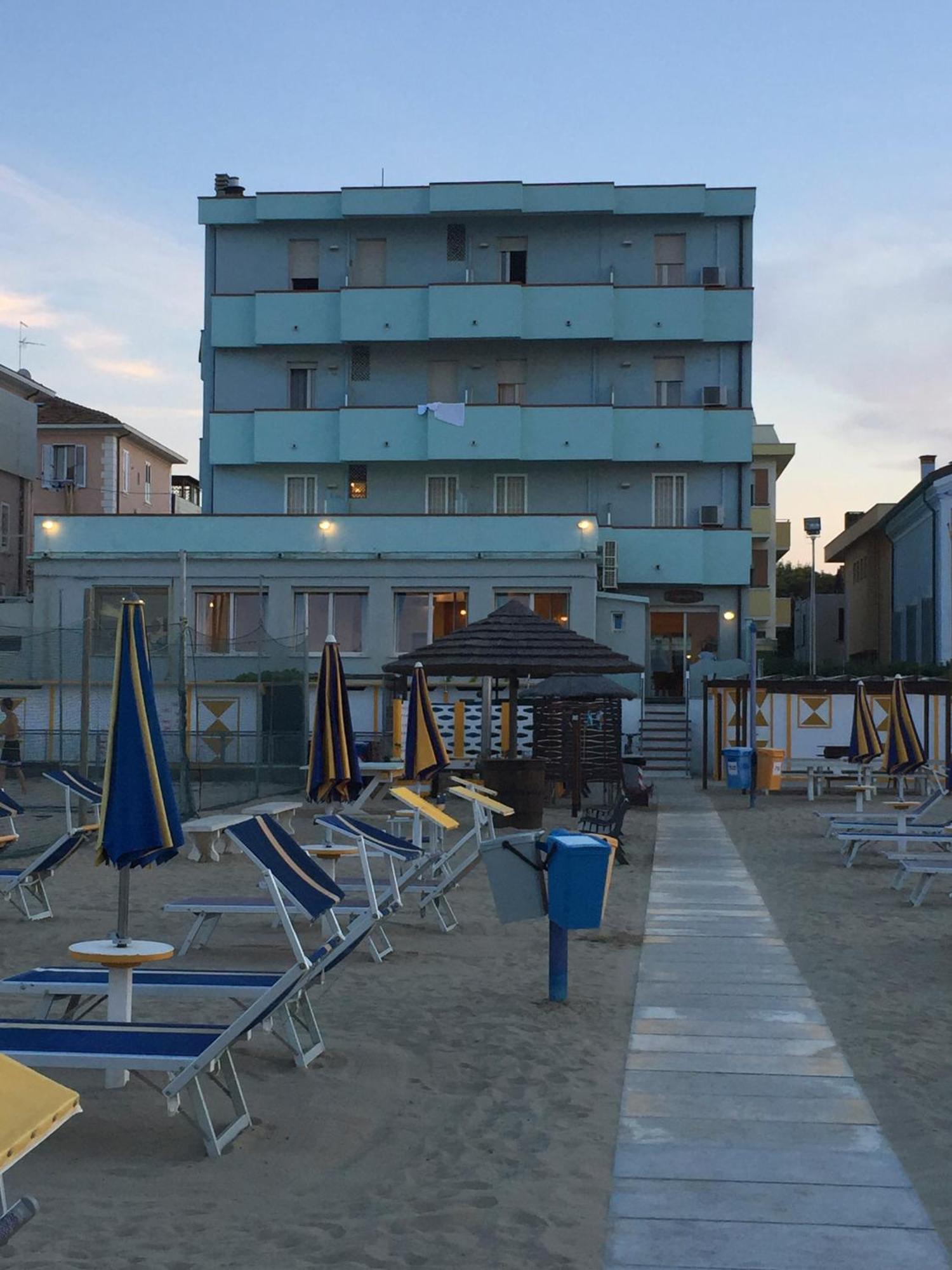 רימיני Hotel Acquamarina Viserba מראה חיצוני תמונה