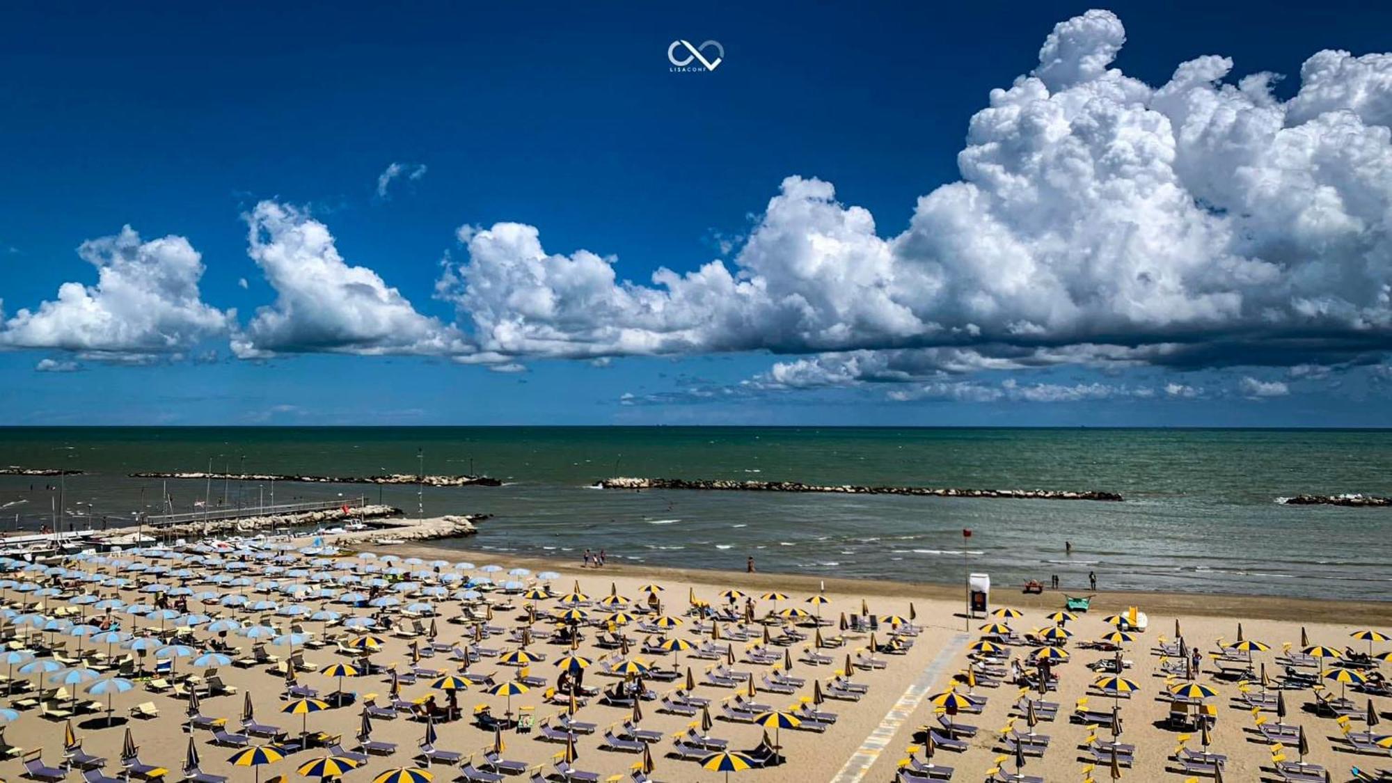 רימיני Hotel Acquamarina Viserba מראה חיצוני תמונה